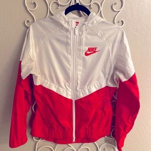 Women’s Nike windbreaker 🌬